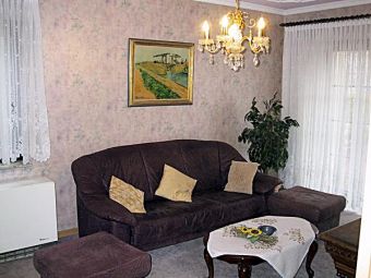 Ferienwohnung Van Gogh, wohnzimmer mit Doppelschlafsofa