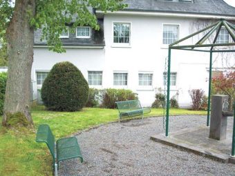 Ferienwohnung Daun, kleine Parkanlage neben dem Haus